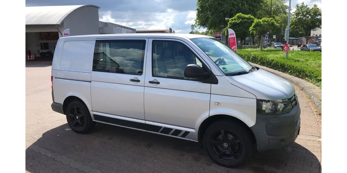 VW T5 Transporter 318.000 km 4.990 &euro; Düsseldorf 40235