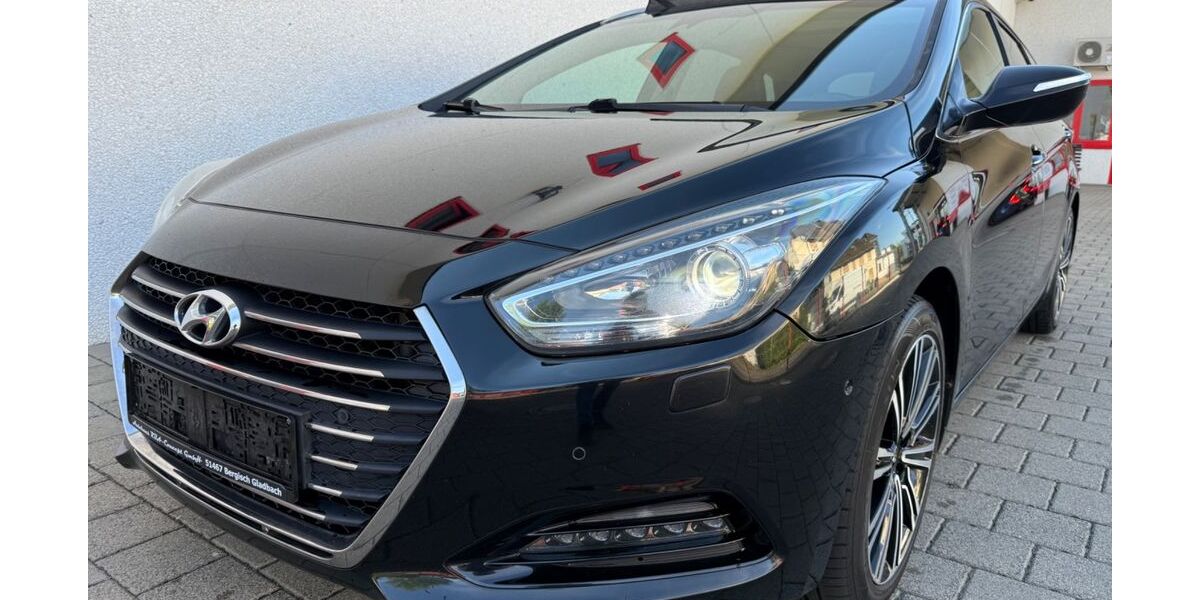 Hyundai i40 213.000 km 6.690 &euro; Bergisch Gladbach 51467