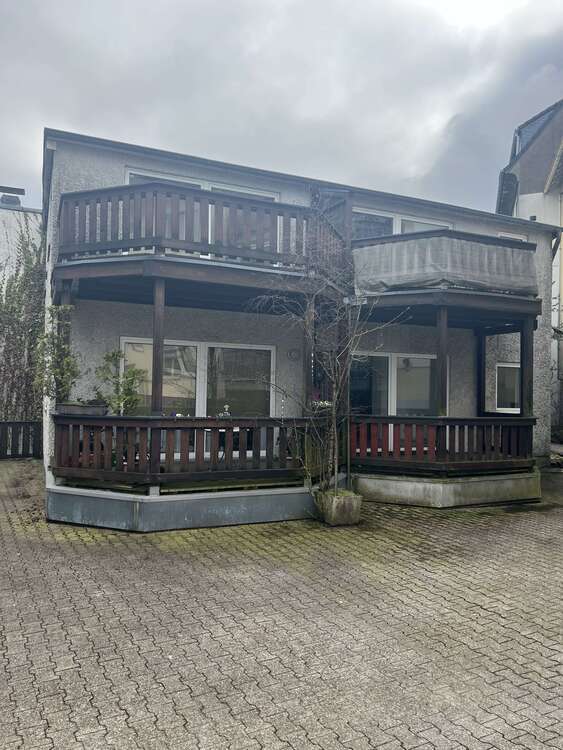 Haus zum Kaufen in Remscheid 195.000 € 180 m² 8 zimmer