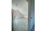 Etagenwohnung Langenfeld (Rheinland) - 9 Zimmer, 212 m&sup2;, 3.500&euro; | Angebot:26385101