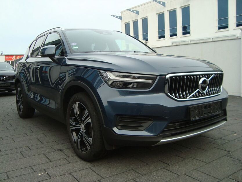 Volvo XC40 106.953 km 23.699 € Köln 51149