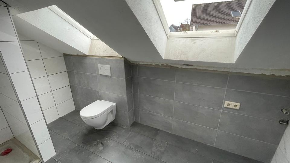 Frisch saniertes Haus mit 80 m2 in Meschenich 3 zimmer