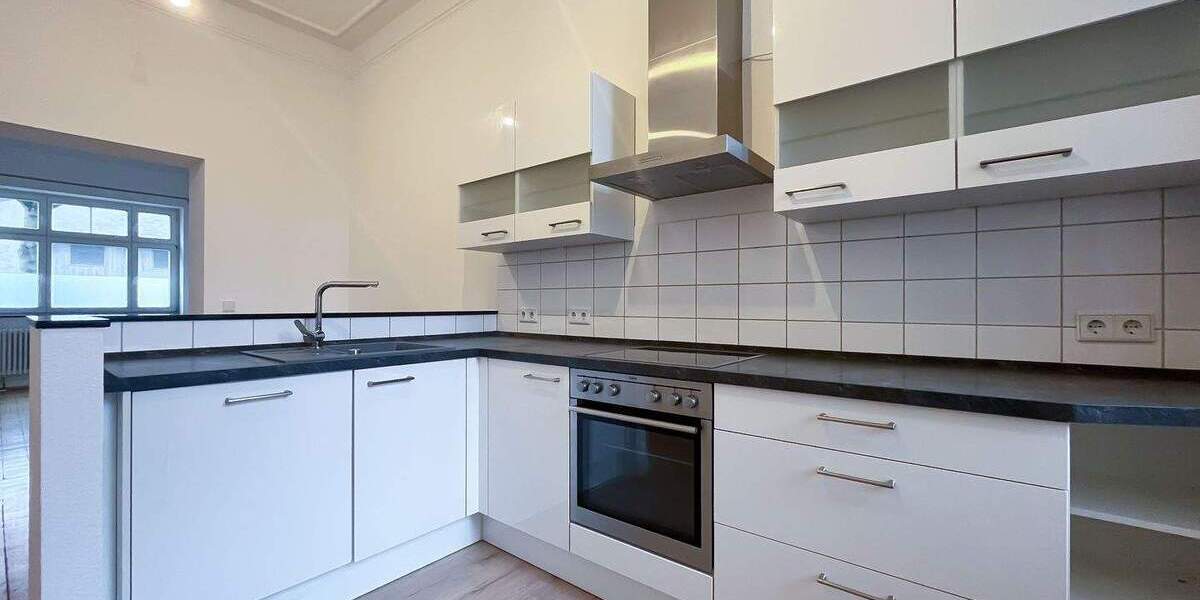 Top modernisiert! Charmantes, denkmalgeschütztes Mehrfamilienhaus mit modernem Wohnkomfort! 1 zimmer