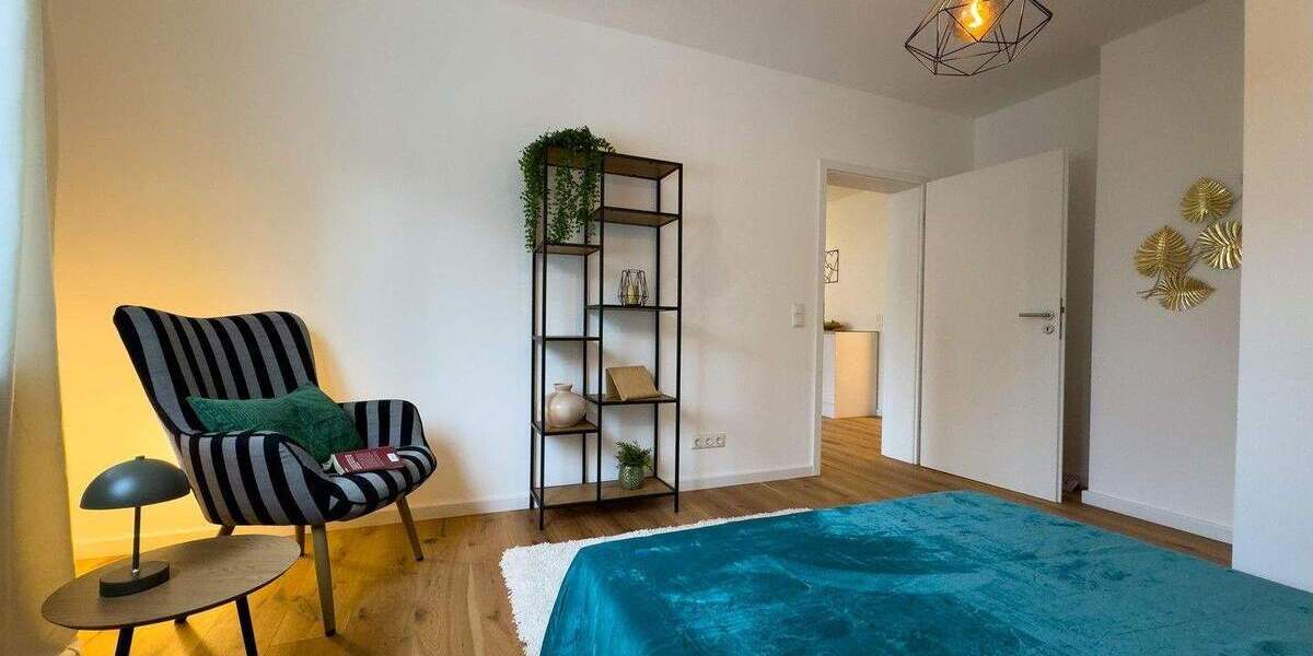 *TOP* modernisierte 4- Zimmer- Wohnung mit Garten und Doppelgarage 4 zimmer