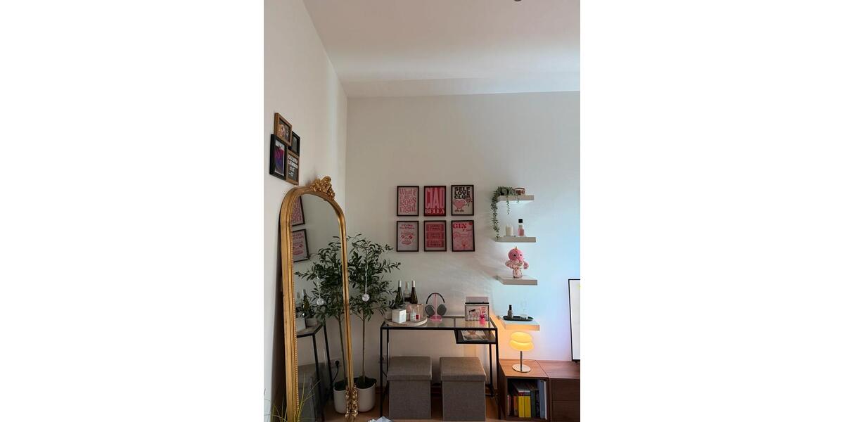 Etagenwohnung Neuss - 3 Zimmer, 53 m&sup2;, 1.000&euro; | Angebot:26238734