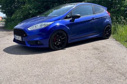 Ford Fiesta 127.000 km 10.499 &euro; Frechen 50226