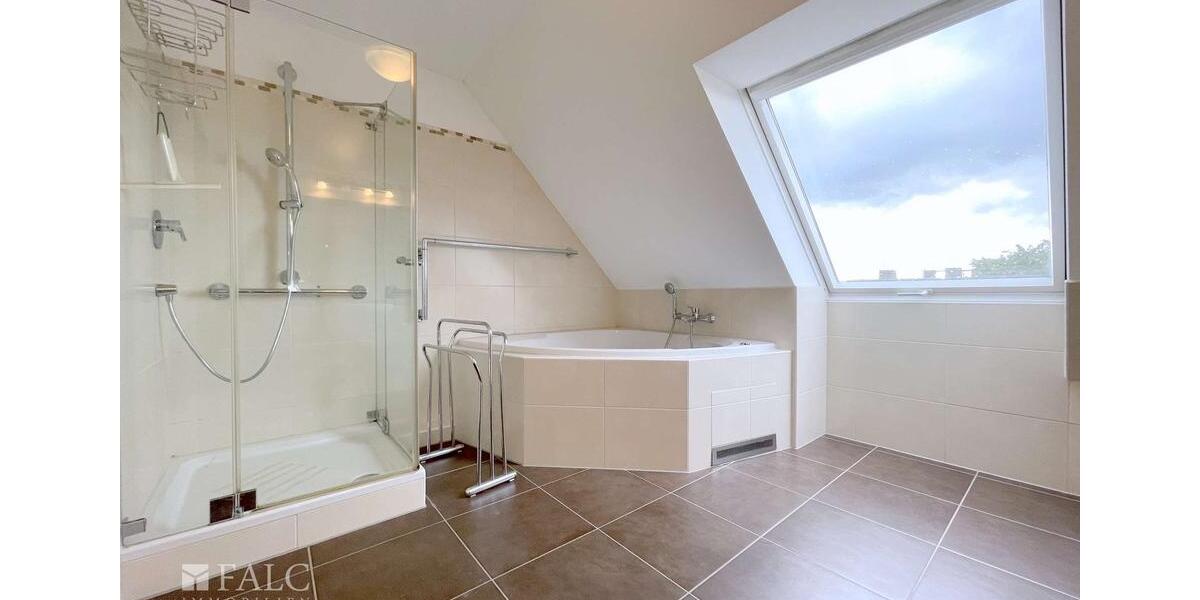 Maisonettenwohnung Troisdorf - 4 Zimmer, 158 m&sup2;, 1.800&euro; | Angebot:26348203