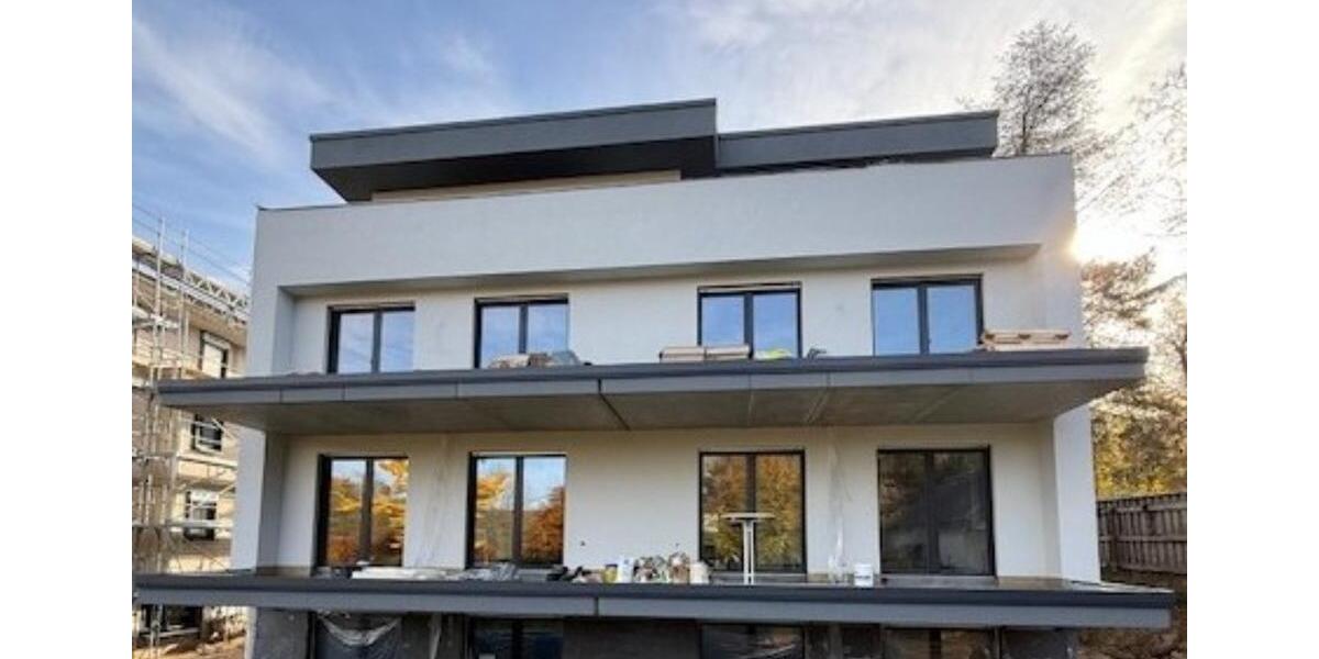 Penthousewohnung klimatisiert mit Balkon mit Blick ins Grüne 2 zimmer