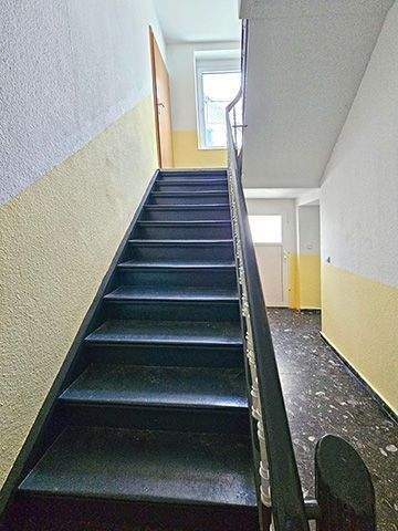 Modernisiertes Mehrfamilienhaus in einer bevorzugten Wohnlage von Solingen. 1 zimmer