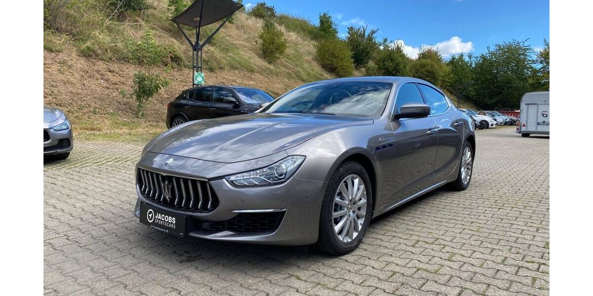 Maserati Ghibli 49.000 km 43.480 € Köln 50829