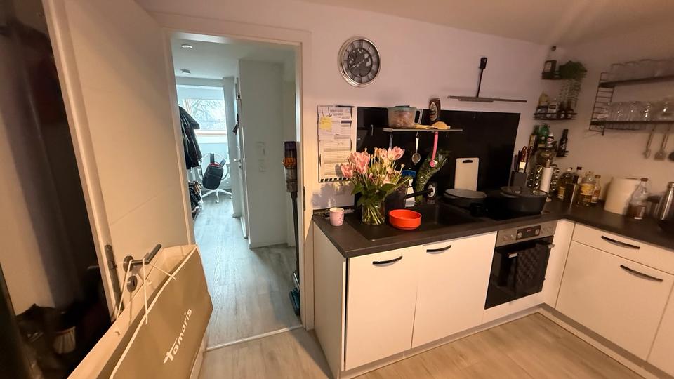 Dachgeschoßwohnung Hürth - 1 Zimmer, 42 m&sup2;, 1.210&euro; | Angebot:25616666