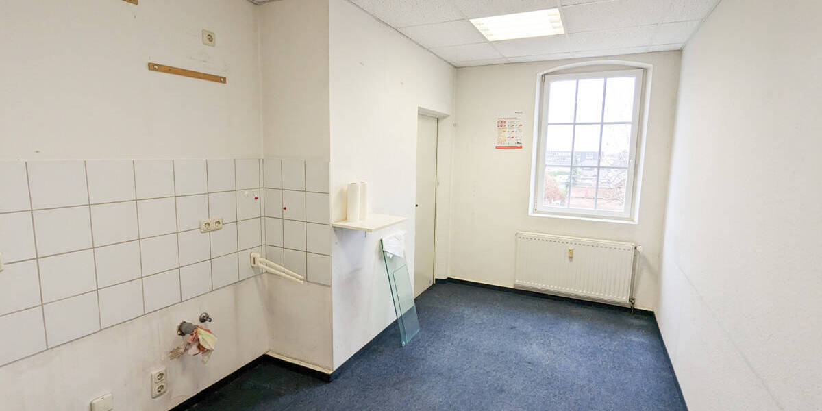 Grevenbroich: Arbeiten in historischen Mauern zimmer