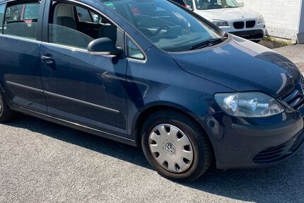 VW Golf 220.000 km 1.999 € Monheim 40789