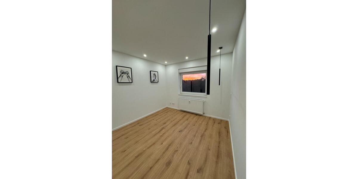 Luxuriöse und kernsanierte 2 Zimmer Wohnung 2 zimmer