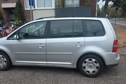 VW Touran 283.000 km 2.500 &euro; Neuss 41464