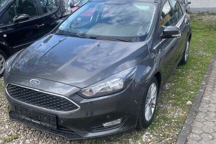 Ford Focus 84.021 km 9.950 &euro; Brühl 50321