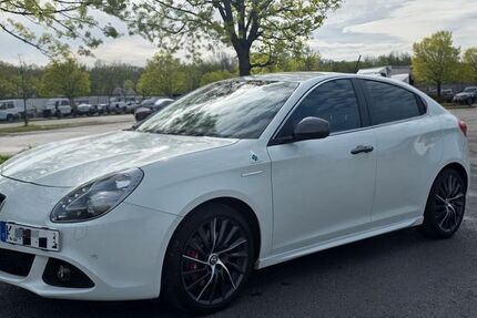 Alfa Romeo Giulietta 160.500 km 11.900 &euro; Köln 50968