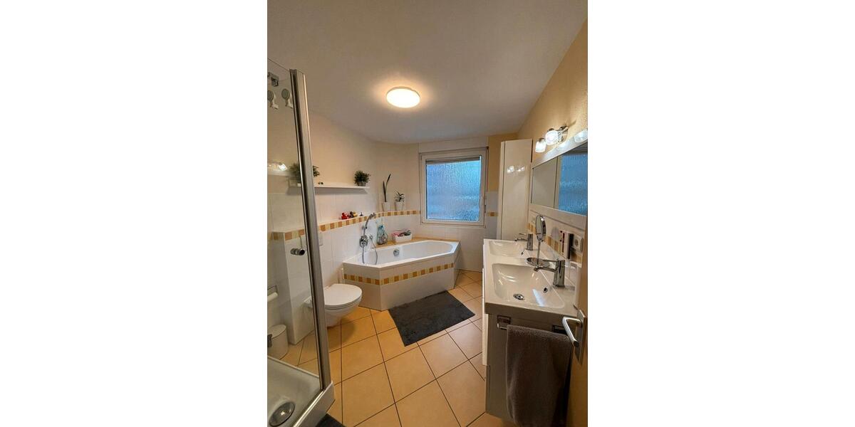 Reihenmittelhaus in Lev. Hitdorf zu verkaufen 4 zimmer