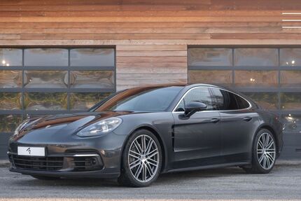 Porsche Panamera 135.000 km 64.600 &euro; Düsseldorf 40212