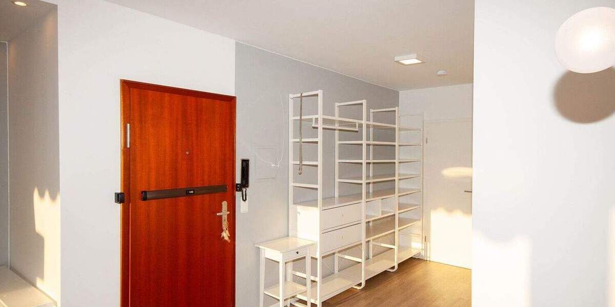 Möblierte 2-Zimmer-Wohnung mit Balkon und Wintergarten in Düsseldorf-Gerresheim 2 zimmer