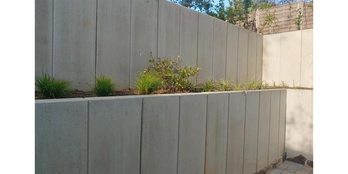 Bergheim Stadt, Souterrain Wohnung, 2 Zimmer Terrasse, Stellplatz 2 zimmer