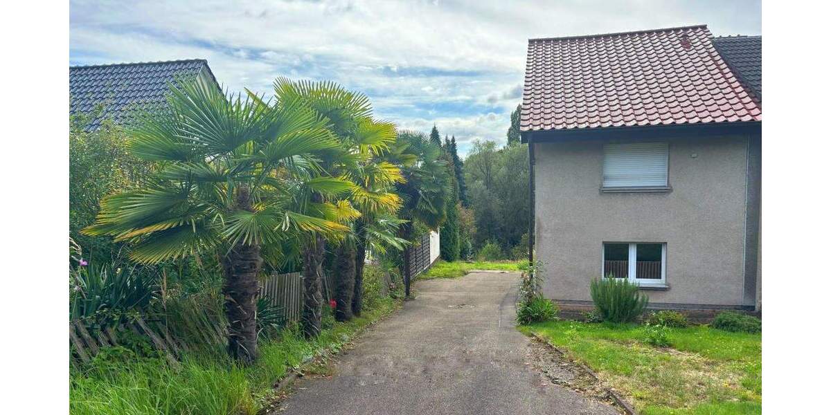 Einfamilienhaus mit großzügiger Ausbaumöglichkeit 6 zimmer