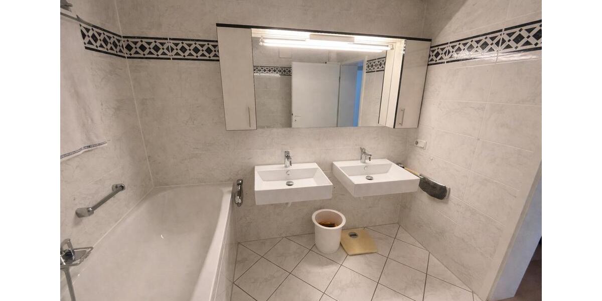 Etagenwohnung Köln Rodenkirchen - 3 Zimmer, 123 m&sup2;, 830.000&euro; | Angebot:27298964