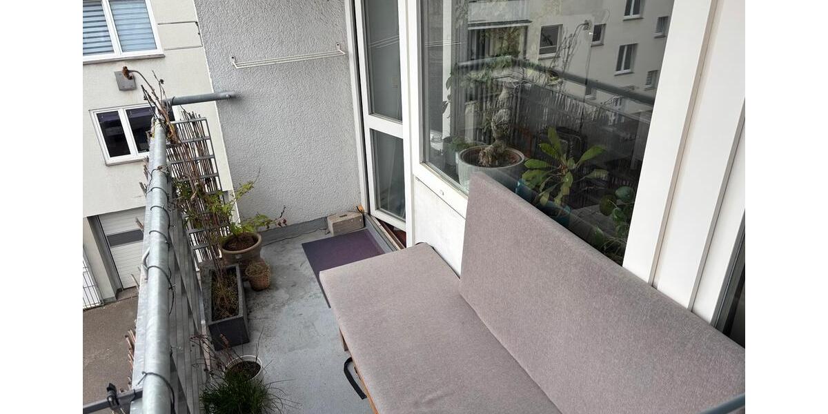Dachgeschoßwohnung Köln Mülheim - 1 Zimmer, 33 m&sup2;, 750&euro; | Angebot:26416908