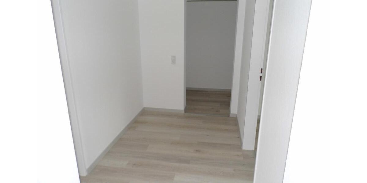 Etagenwohnung Remscheid Gemarkung Bergisch Born - 3 Zimmer, 83 m&sup2;, 199.000&euro; | Angebot:24449017