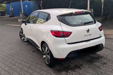 Renault Clio 83.000 km 7.500 € Wesseling 50389