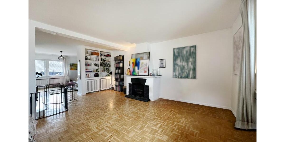 Einfamilienhaus Düsseldorf Düsseltal - 3.5 Zimmer, 155 m&sup2;, 2.297&euro; | Angebot:26381529