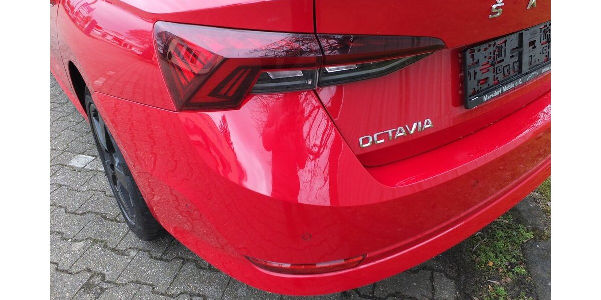 Skoda Octavia KUNDENAUFTRAG: STYLE NAVI BLUETOOTH PARKPI 53.254 km 19.904 &euro; Köln 50858