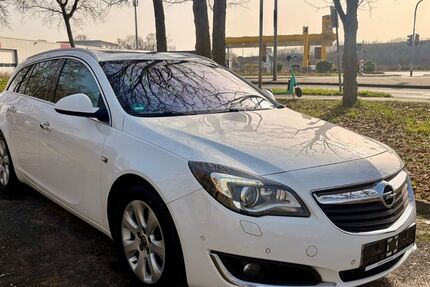 Opel Insignia 193.000 km 3.999 &euro; Köln 51107