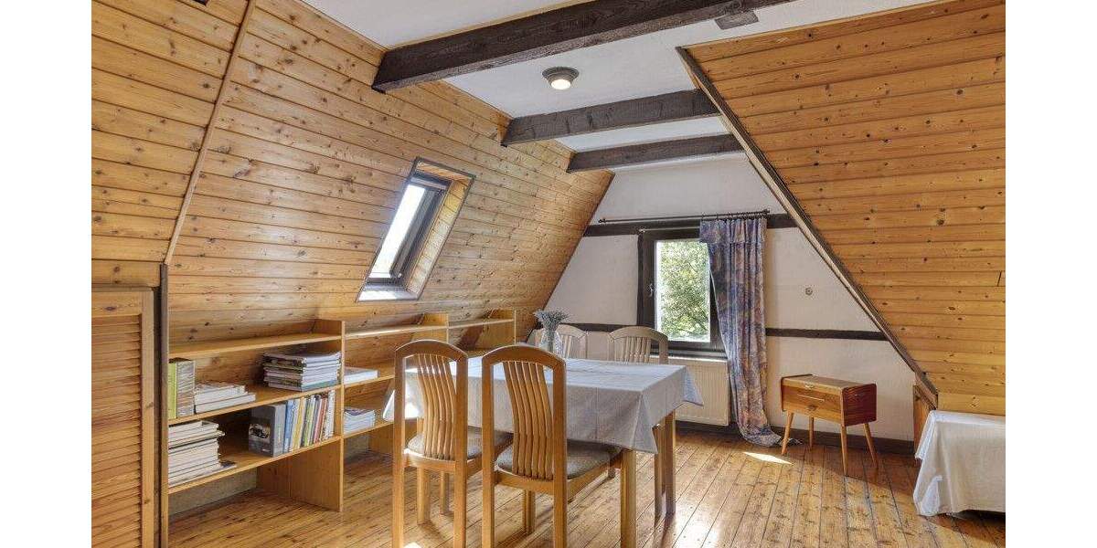 Bergisches Fachwerkhaus mit kleinen Schönheitsfehlern sucht neue Eigentümer - Einfamilienhaus Leverkusen Bergisch Neukirchen | Angebot:25319174