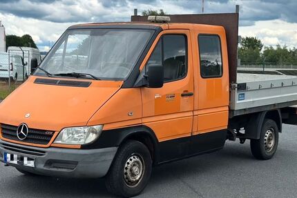 Mercedes-Benz Sprinter 226.000 km 2.900 &euro; Dormagen 41541