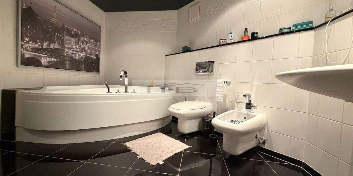 Viel Platz in Hürth-Gleuel: 122 m² Wohnfläche + 94 m² Nutzfläche, mit großem Garten und Garage! 3 zimmer