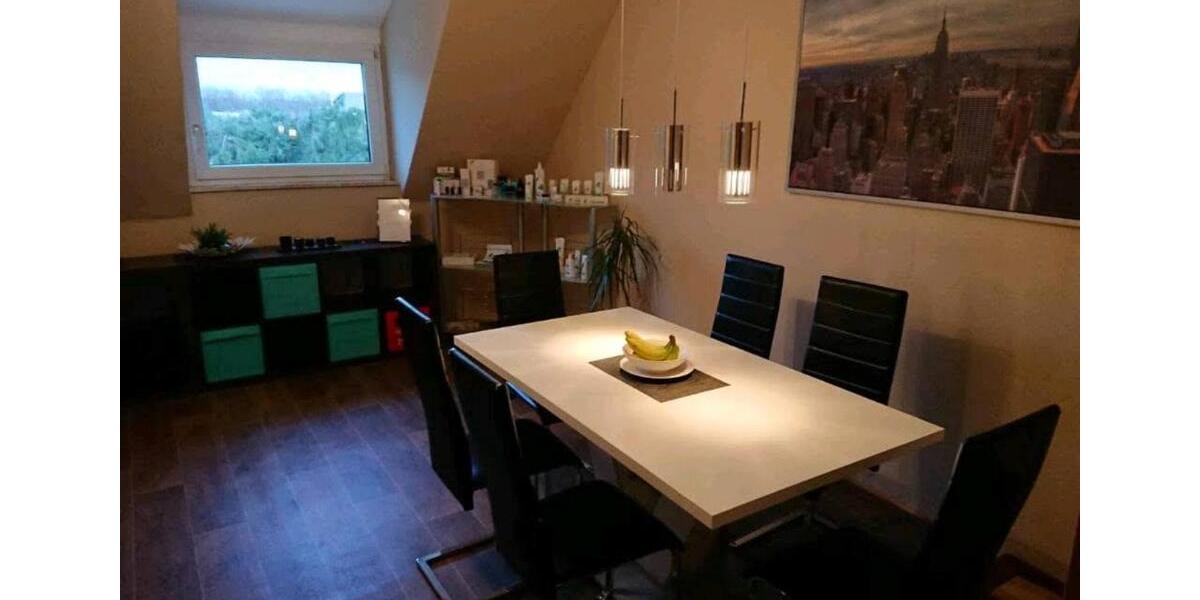 Dachgeschoßwohnung Wermelskirchen - 3.5 Zimmer, 60 m&sup2;, 132.000&euro; | Angebot:25887273