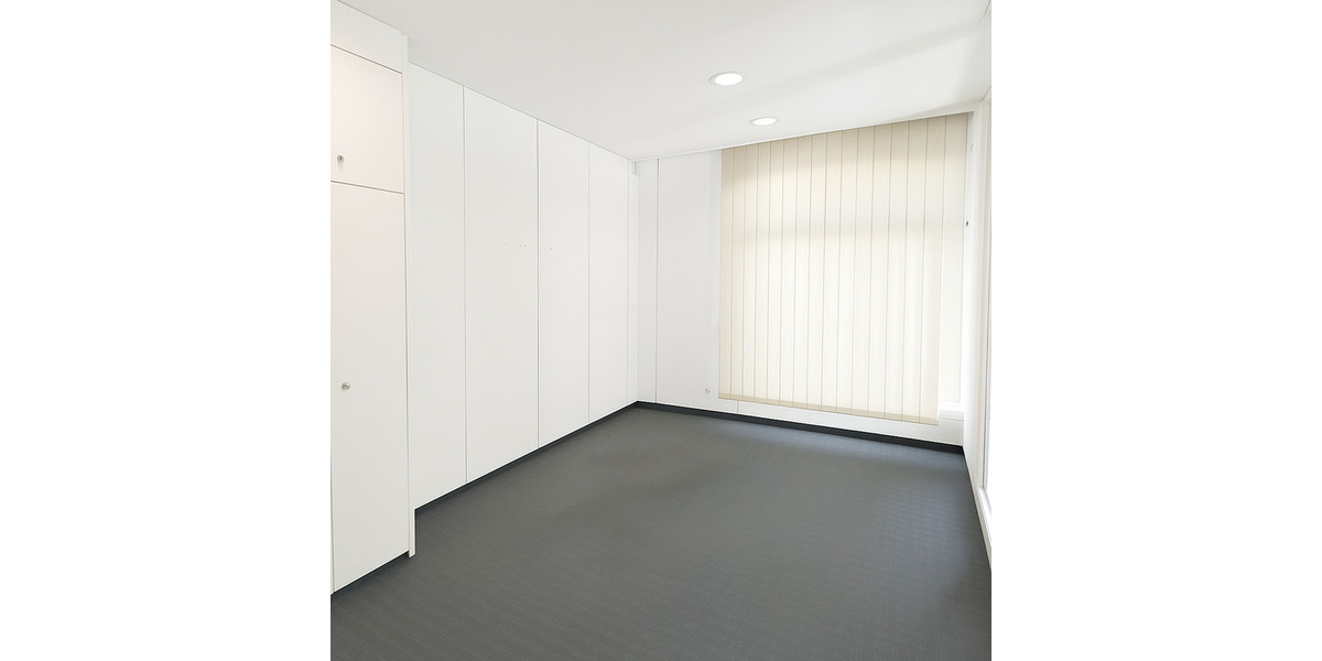 Gewerbeobjekt Remscheid Nord - 5 Zimmer, 257 m&sup2;, 350.000&euro; | Angebot:25626408