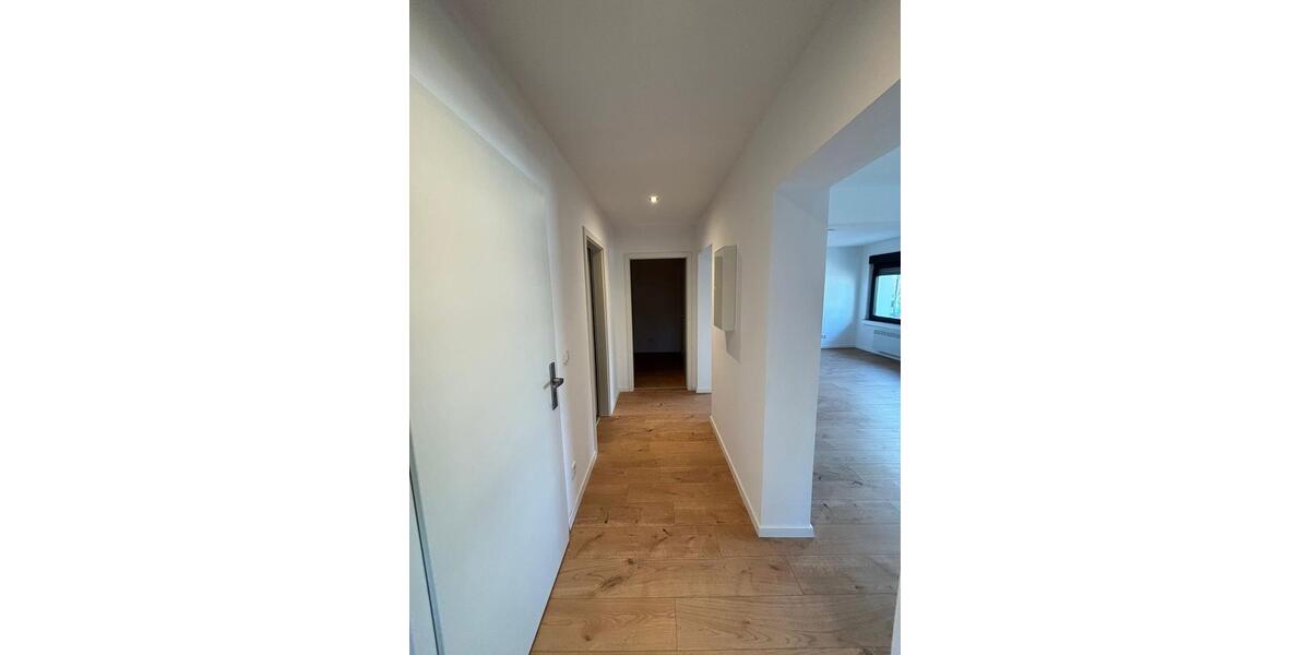 Etagenwohnung Grevenbroich Neuenhausen - 2 Zimmer, 68 m&sup2;, 900&euro; | Angebot:24840320