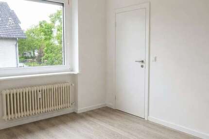 Wohnung Troisdorf Altenrath - 2 Zimmer, 75 m&sup2;, 950&euro; | Angebot:27419824