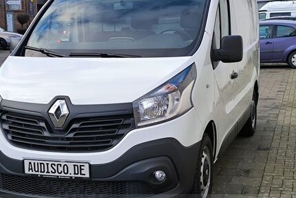 Renault Trafic 22.784 km 17.690 € Bergheim 50127