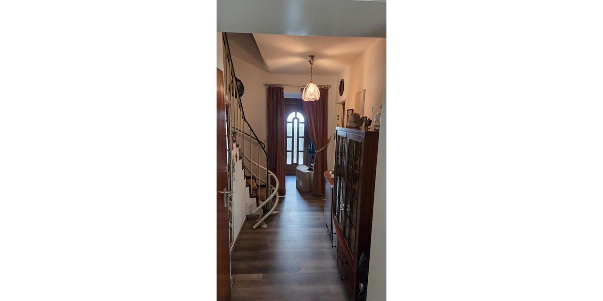 Reihenhaus Köln Chorweiler - 5 Zimmer, 97 m&sup2;, 380.000&euro; | Angebot:27120019