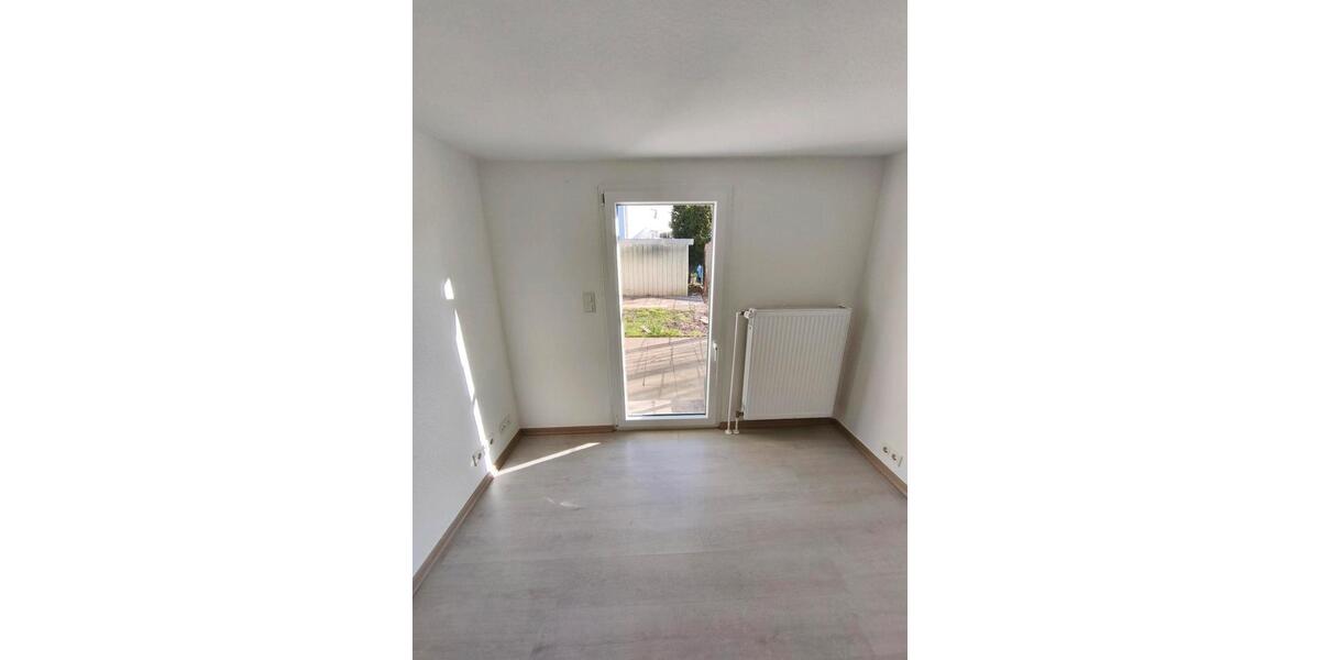 Erdgeschoßwohnung Troisdorf - 3 Zimmer, 63 m&sup2;, 750&euro; | Angebot:25602111