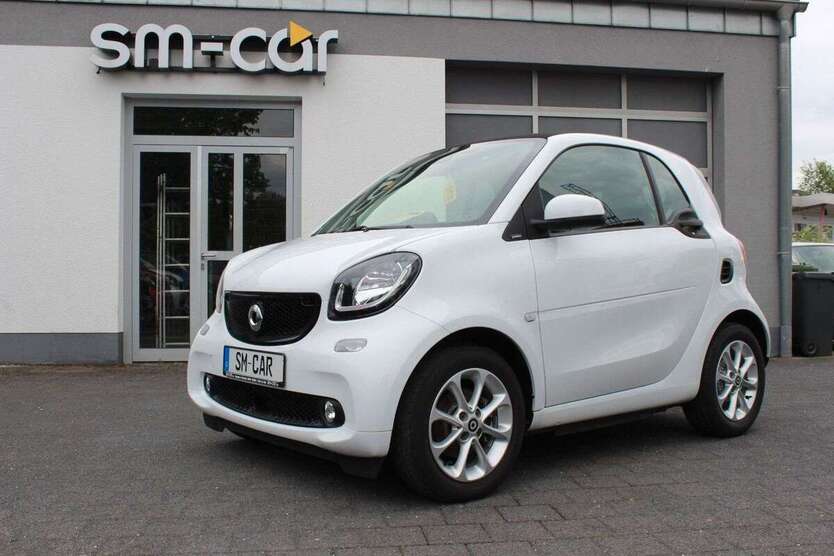 Smart forTwo 13.940 km 8.990 € Rösrath bei Köln 51503