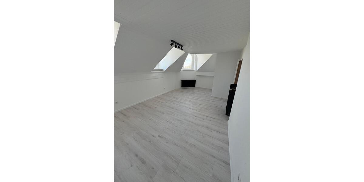 2-Zimmer DG-Wohnung in Jugendstilvilla zentral in Wermelskirchen 2 zimmer