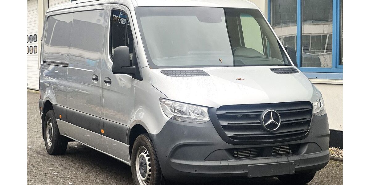 Mercedes-Benz Sprinter 99.155 km 22.500 &euro; Köln 50858