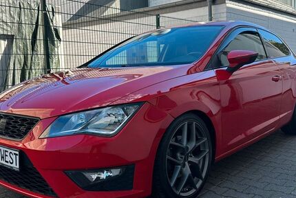 Seat Leon 136.565 km 10.790 € Hilden 40721