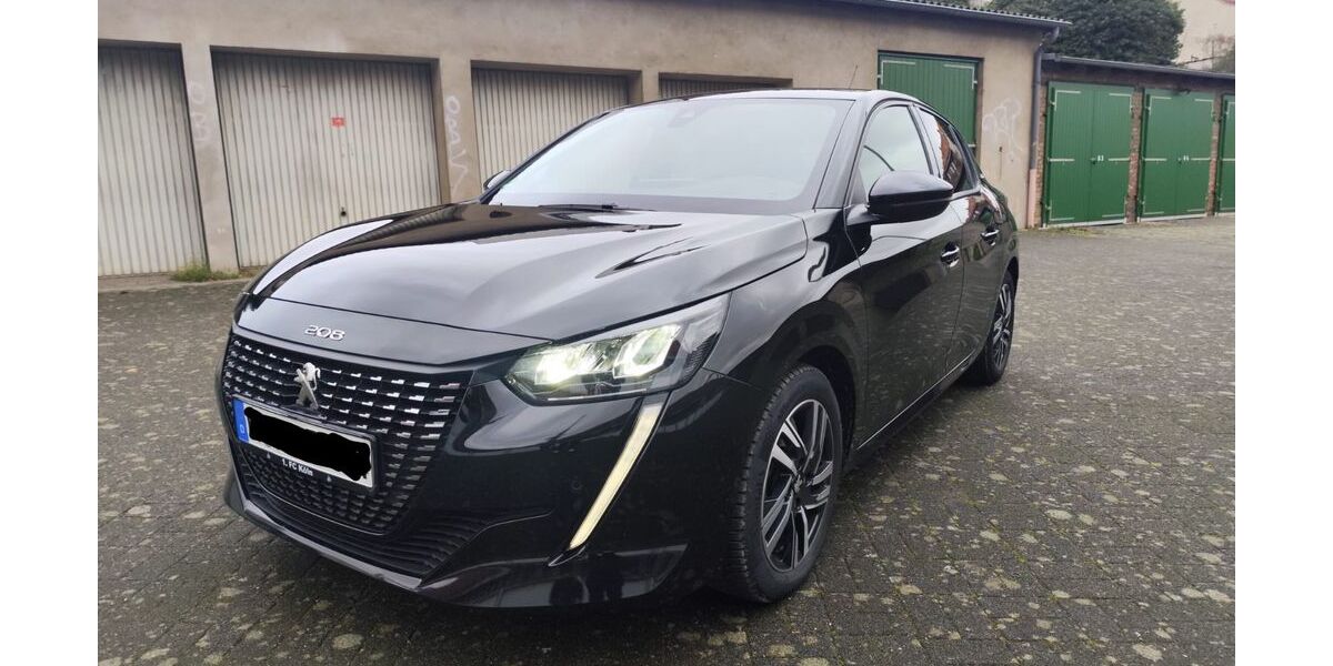 Peugeot 208 52.896 km 14.900 &euro; Köln 50823