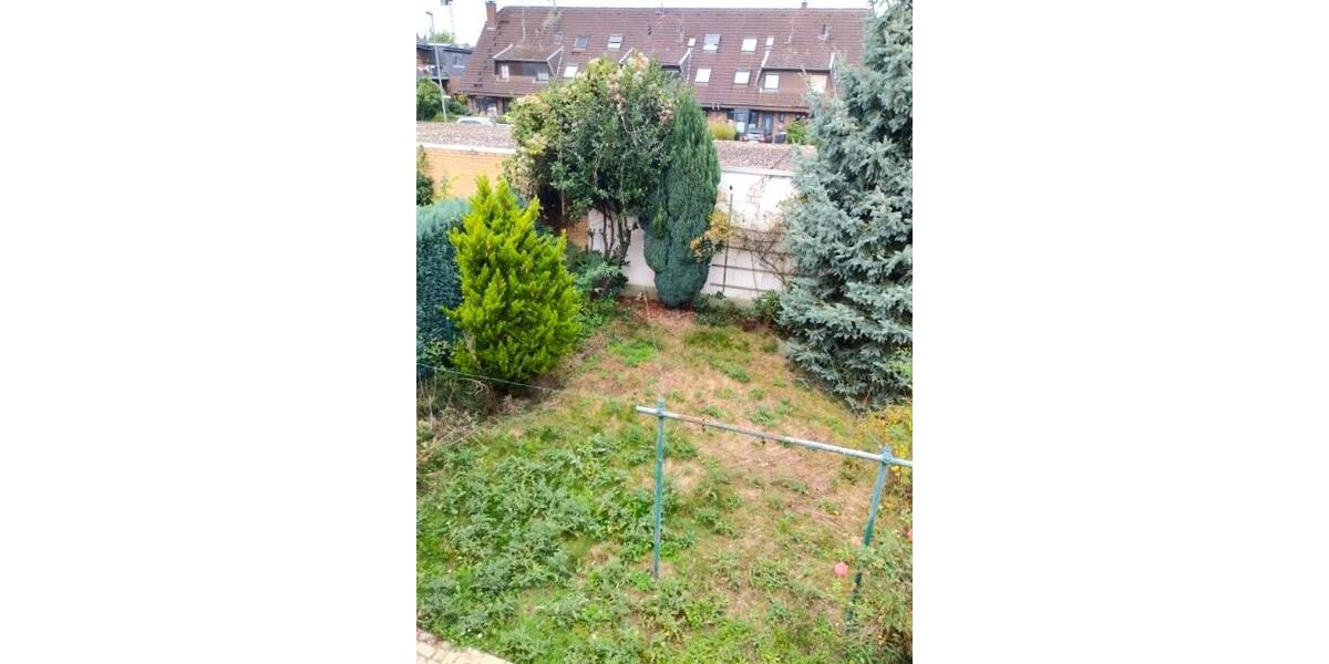 Gute Gelegneheit Großzügig geschnittenes Reihenendhaus mit Balkon, schönem Garten und Garage 6 zimmer