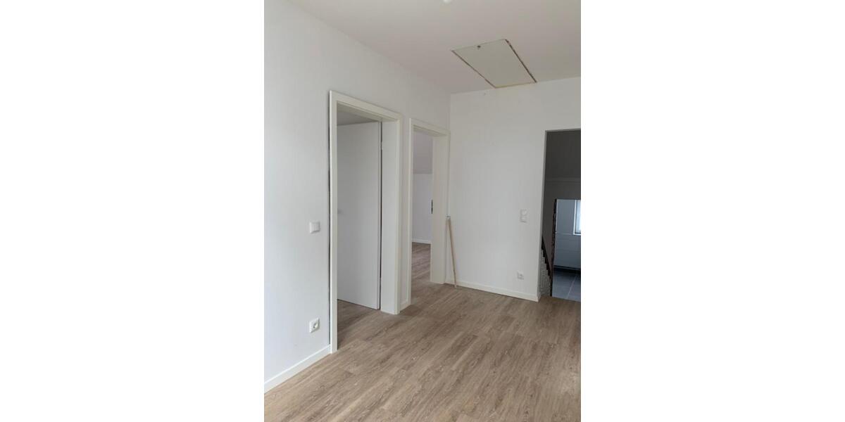 Doppelhaushälfte Rommerskirchen - 6 Zimmer, 140 m&sup2;, 1.700&euro; | Angebot:25274628